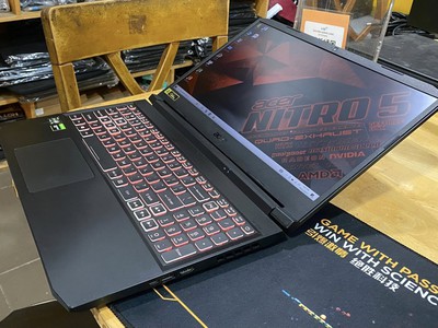 Laptop Acer Nitro 5 A515-45 Gaming AMD Ryzen 5-5600H Ram 16GB SSD 512GB 2 VGA Rời GTX 1650 Máy Đẹp 4