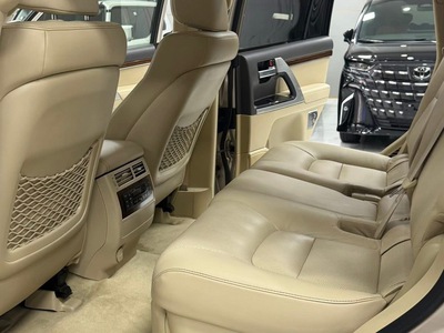 Bán Toyota Land Cruiser LC200, sản xuất 2016. Xe cực mới. 8