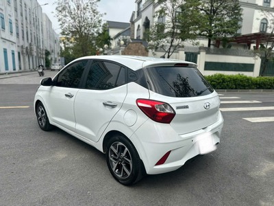 Chính chủ bán xe i10 2022 2