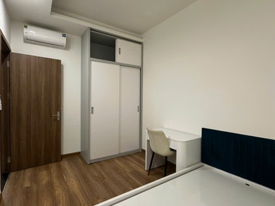 Cho thuê 2PN1WC - 10 triệu/tháng - Tầng 17 hướng Tây - Q7 Riverside 5