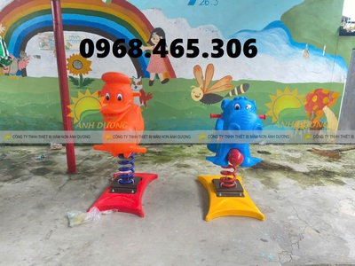Đu quay ngựa đạp chân, thang leo xích đu trẻ em 3
