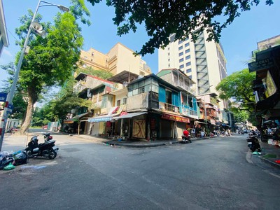 Mặt Phố quận Hoàn Kiếm, giao Tràng Tiền-Hai Bà Trưng, 1 chủ 1 sổ 336m2 MT13m 325 tỷ 1