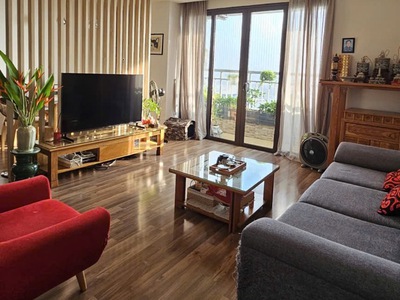 Tin thật 100  ch lô góc 90m2 x 2pn có lốt ô tô tại cc hòa phát - ban công đông bắc - nt 500 triệu 1