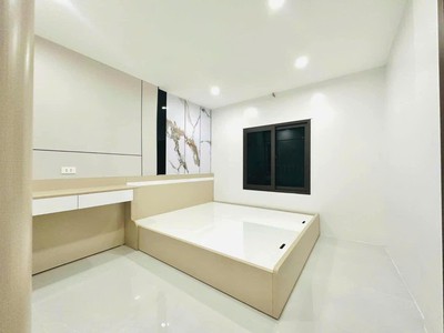Hot khủng long hồ tùng mậu- không có căn thứ 2 - tòa ccmn đẹp và nhiều phòng - ô tô đỗ cửa 3