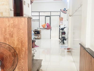 Ngay vườn lài    hxh đỗ cổng   69m   4 tầng   4pn   giá mềm chỉ 7.x 2