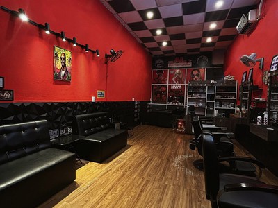 Sang nhượng tiệm tóc baber shop tại 48/10a khu phố 3, đường song hành, hóc môn. 0