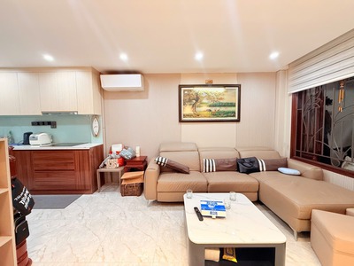 Bán nhà lạc long quân dt40m2, 5 tầng, mặt tiền 4m, 3 p. ngủ, gần ôtô, tiện ích bạt ngàn 0