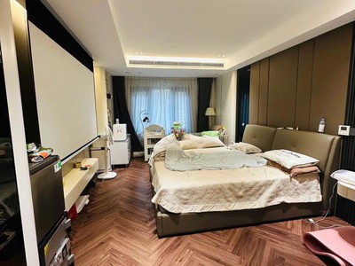 Bán nhà tây hồ - lạc long quân, dt65m2, mt4.4m, 7 tầng, 4p.ngủ, gara ôtô, ôtô đỗ cửa ngày đêm, view 0
