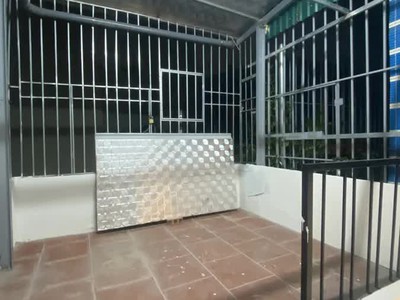 Bán nhà 4 tầng phố tô hoàng chỉ 2.15 tỷ 0