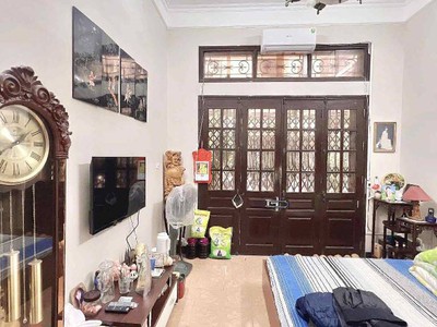 Bán đất tặng nhà ngọc thuỵ dân xây otovf3 vào nhà 60- 3 tầng nhỉnh 6  tỷ tl 0