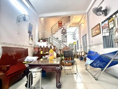 Bán nhà đường song hành  quận 12 ngang 4m8 73m2 2 tầng 4 tỷ 450. 1