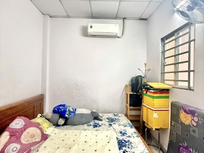 Bán nhà đường song hành  quận 12 ngang 4m8 73m2 2 tầng 4 tỷ 450. 4