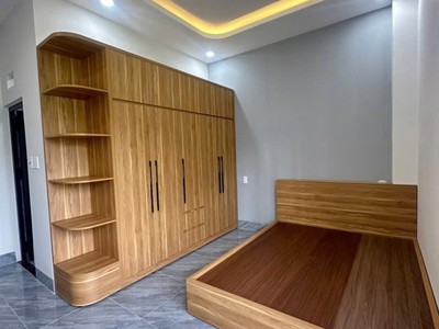 Bán nhà 2 tầng đẹp,nhà mới 100,full nội thất,đường nhựa 13m,gần chiêu liêu 3