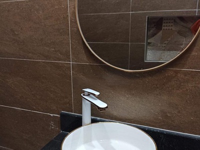 Cho thuê nhà mới, lô góc, hoàng cầu, thang máy  vỉa hè 120m2  4t- 48 tr 1