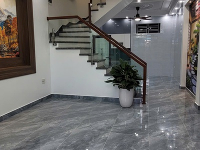 Bán gấp nhà 4 tầng mới đẹp tại lũng đông   ô tô đỗ cửa, vị trí đắc địa 1