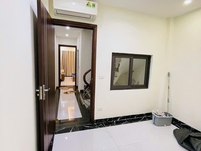 Bán nhà ngọc thụy đẹp  long lanh - ngõ thông ,  40m  giá hơn 7 tỷ 3