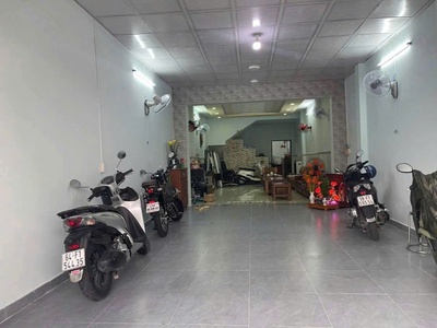 Mặt Tiền Hà Huy Giáp   110M2  3 Tầng Kiên Cố   Giá Chỉ 6.8 Tỷ 0