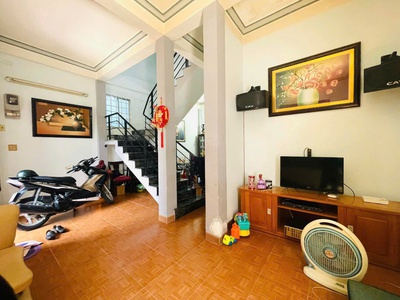 Nhà bê tông cốt thép gần biển ba làng ngang 6m hẻm thông quảng đức, bắc nha trang. 3