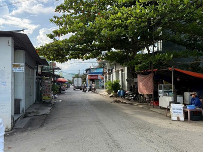 Bán 03 lô liền kể  có nhà   đất  tại đông dinh, diên khánh. 0