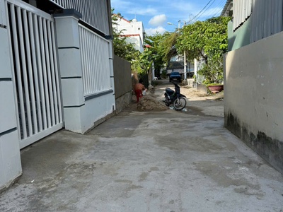 Bán 03 lô liền kể  có nhà   đất  tại đông dinh, diên khánh. 2