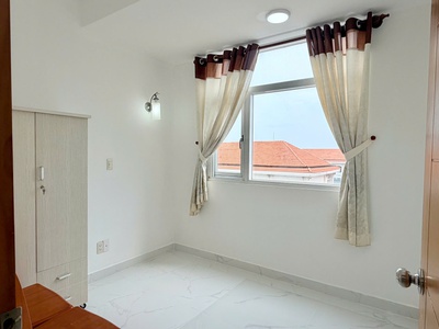 Chính chủ căn góc 82m2 Hoàng Kim Thế Gia, sổ hồng sẵn, nhà mới, nội thất 5
