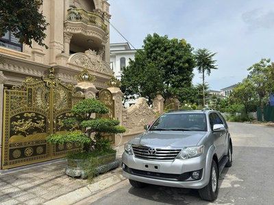 Hà Nội, Vinsmart Tây Mỗ, bán Toyota Fortuner V 2.7, 15V km, 0