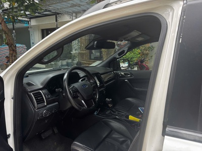 Chính chủ bán xe Wiltrack 2019 2