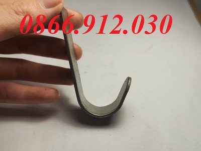 Tại sao nên sử dụng móc treo cặp học sinh trong thiết kế bàn học sinh 1