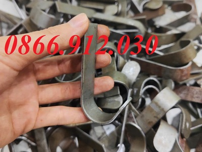 Tại sao nên sử dụng móc treo cặp học sinh trong thiết kế bàn học sinh 5