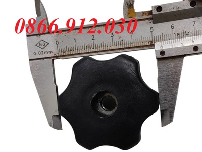 Ứng dụng đa dạng của núm vặn ren trong M8 trong đời sống và công nghiệp 5