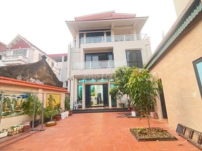 Bán đất mặt phố kinh doanh sầm uất tiện ích quy tụ 0