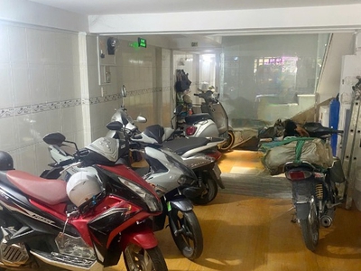 Bán chdv  12 phòng   1 mặt bằng  phạm thị tánh p4 q8 0