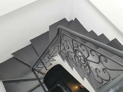 Bán nhà nguyễn khoái 30m2. 5 tầng. mặt tiền 3.21m. giá 12.6 tỷ hai bà trưng hà nội 2