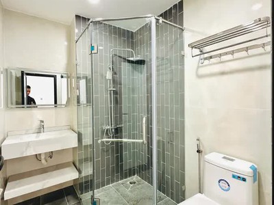 Nhà mới ô tô đô cửa full nội thất bát khối 45 m2 x 6  11.9 tỷ long biên hà nội. 4