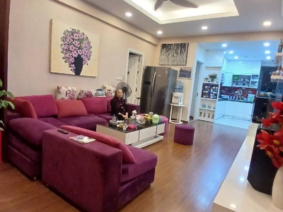 Tin thật 100  ch 100m2 x 3pn có lốt ô tô tại star tower - ban công đông bắc - nội thất 600 triệu 0