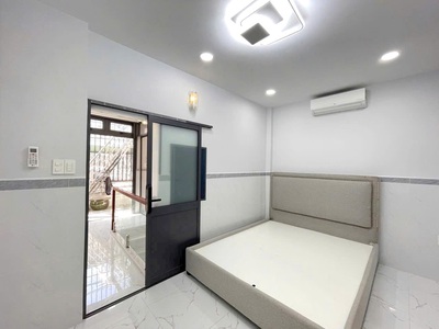 Nhà mới lệch tầng full nội thất bán âu dương lân p3q8 3