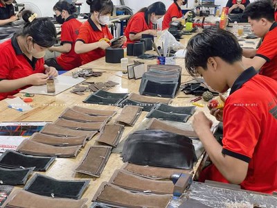 Khởi nghiệp kinh doanh đồ da   Nhập sỉ vốn thấp, lợi nhuận cao 3