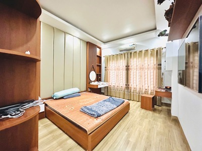 Nhà phố trung kính, ô tô vào nhà, kinh doanh thuận tiện. nhà 6 tầng - 6 ngủ - gần 60m2 - giá nhỉnh 2