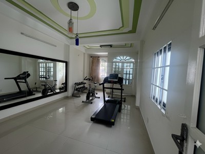 Mặt tiền tân sơn nhì giáp độc lập   82m   5pn   nhà đẹp hoàn công   giá tốt khu sầm uất 3