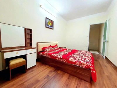 Bán nhà ngõ gốc đề 27m2. 3 tầng. mặt tiền 3.5m. giá 6.8 tỷ hai bà trưng hà nội 2