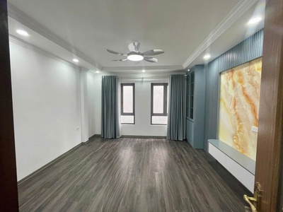 Cho thuê nhà nguyên căn có thang máy, 35m  x 6 tầng, 5pn, 17 triệu/tháng 2