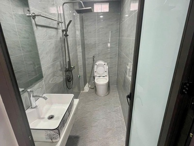 Cho thuê nhà nguyên căn có thang máy, 35m  x 6 tầng, 5pn, 17 triệu/tháng 3