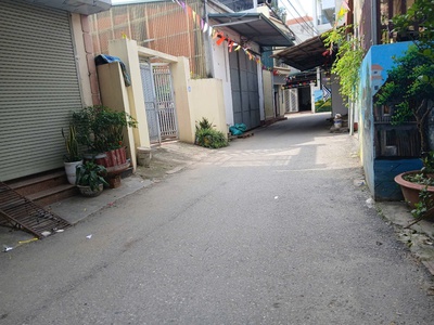 Cc cần bán lô đát 85m ở tây tựu. bắc từ liêm .hà nội. ô tô đỗ cách nhà 10m.  do chủ cần tiền gấp 2