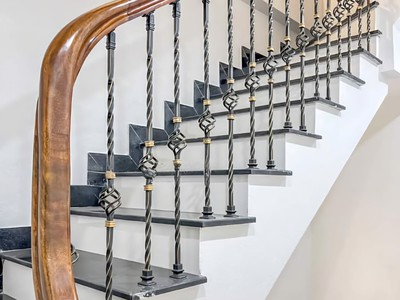 Tôi cho thuê nhà kd, vp, nhà hàng, 105m2  4t  vỉa hè, minh khai-32 tr 2