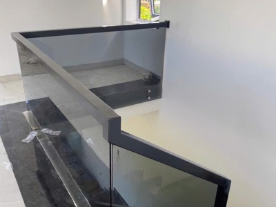 Mình cho thuê nhà mới, hai mặt tiền, thụy khuê, 108m2x 4t vỉa hè 32 tr 2