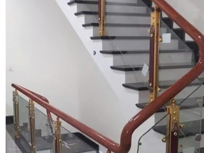 Nhà mình cho thuê nhà mới, lô góc ,vỉa hè, 95m2- 4t, chùa láng 32 tr 2