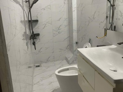Cho thuê nhà mới, hai mặt tiền, 97m2  4t  vỉa hè, trần nhân tông-30 tr 1