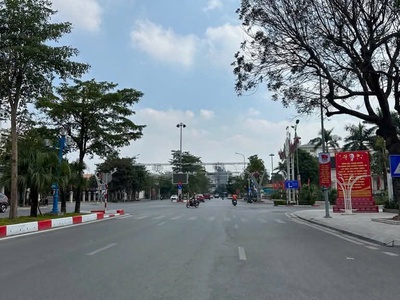 Cho thuê nhà 4 tầng - kinh doanh - ô tô tránh - văn điển - thanh trì 0