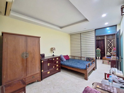 Nhà đẹp wiew hồ tai trâu 40/64 m2 x 5 tầng x 19.8 tỷ long biên- hà nội. 2