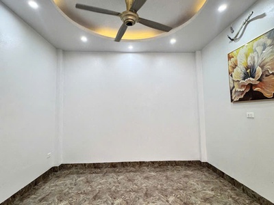 Ngọc lâm phân lô trước nhà ô tô chánh 40m2 x 5 tầng  15.9 tỷ. 1